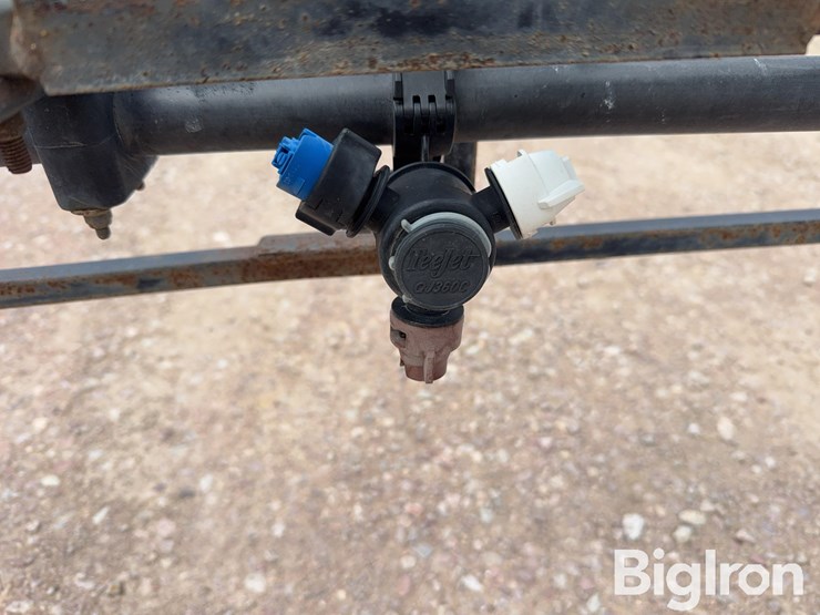 john-deere-4700-image-12