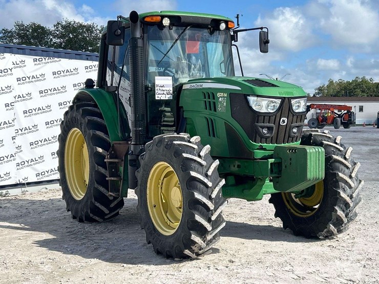 2014-john-deere-6125m-image-2