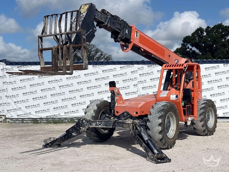 2018-jlg-10054-10,000lb-4x4-rough-terrain-telehandler-image-1
