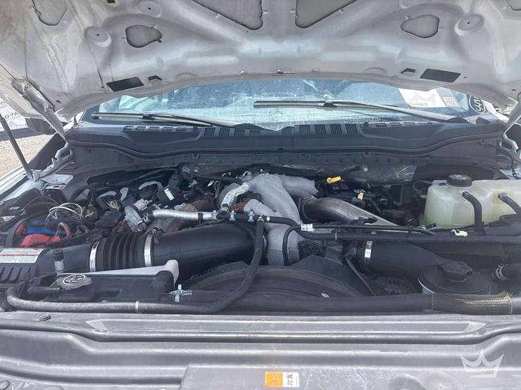2020-ford-f550-image-12