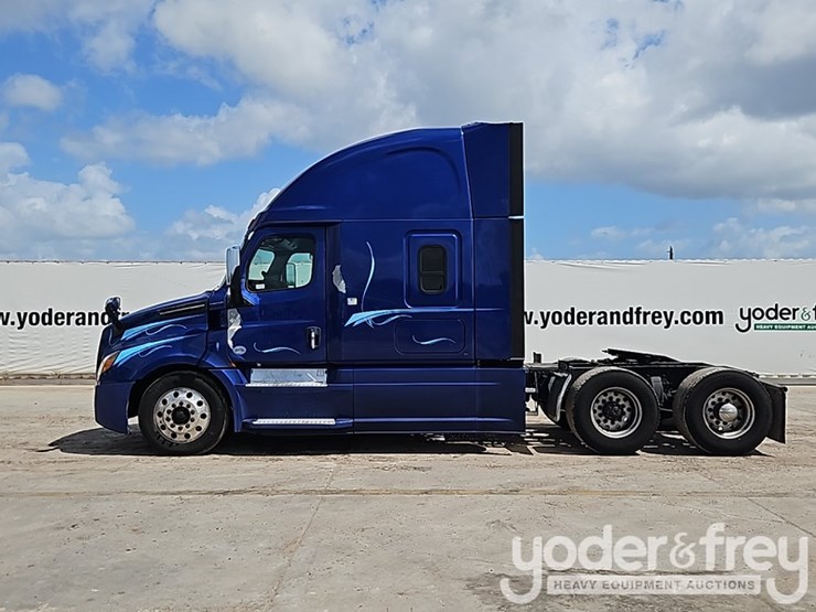 2019-freightliner-cascadia-125-image-2