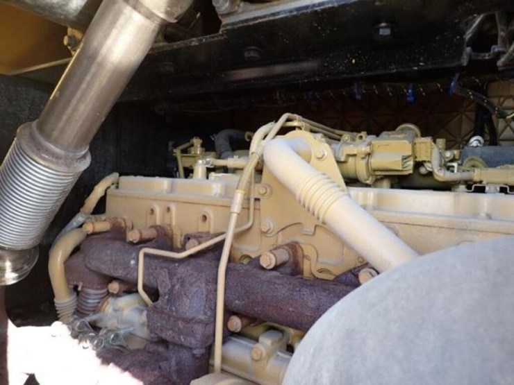 2023-caterpillar-926m-image-72