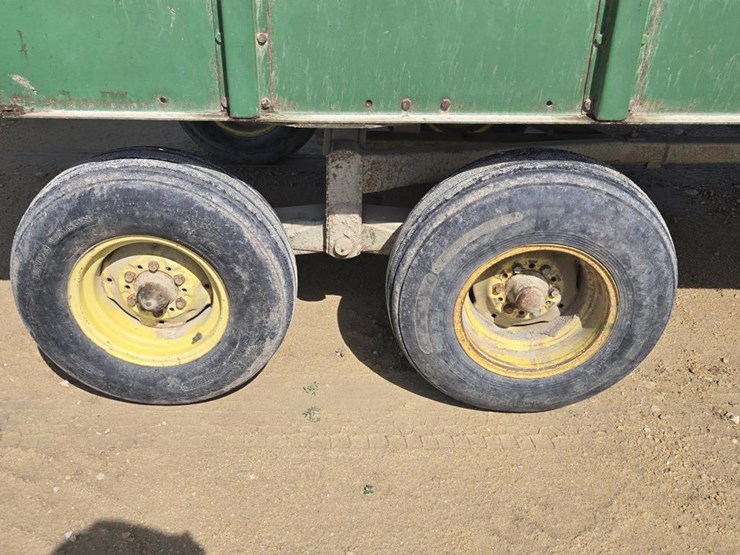 john-deere-714a-image-10