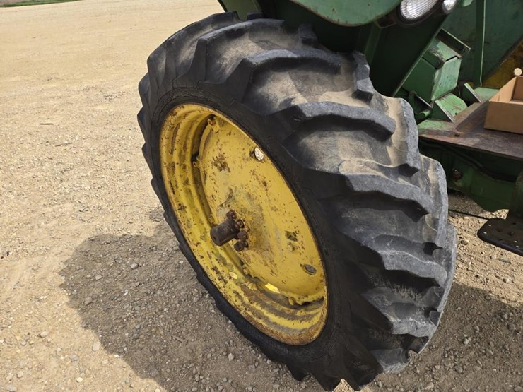 2010-john-deere-2010-image-19