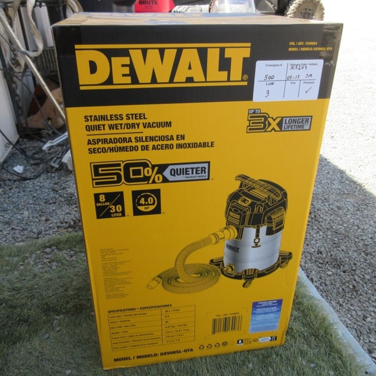 New Unused Dewalt Stainless Steel Wet/Dry Vacuum,
