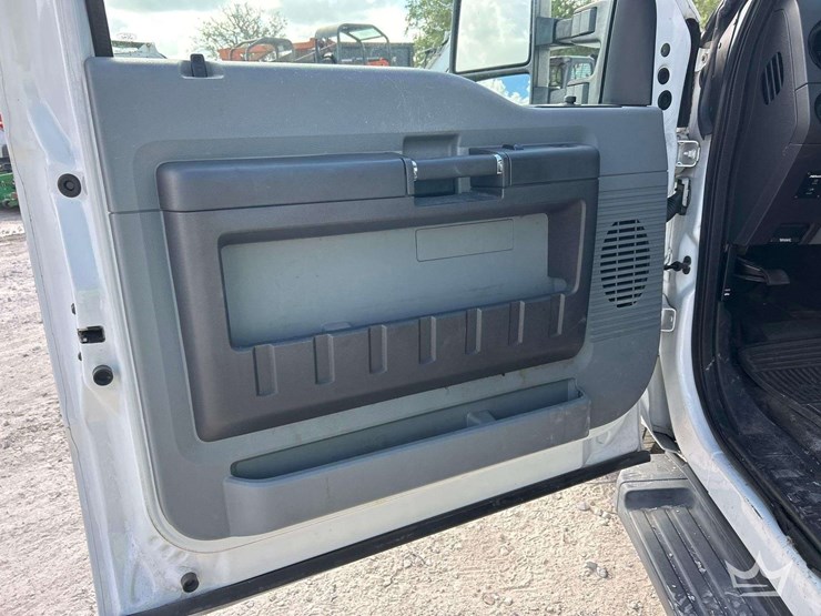 2016-ford-f350-image-10