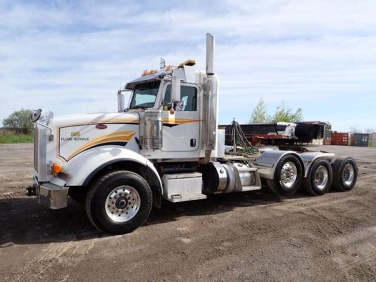 2013-peterbilt-367-image-1