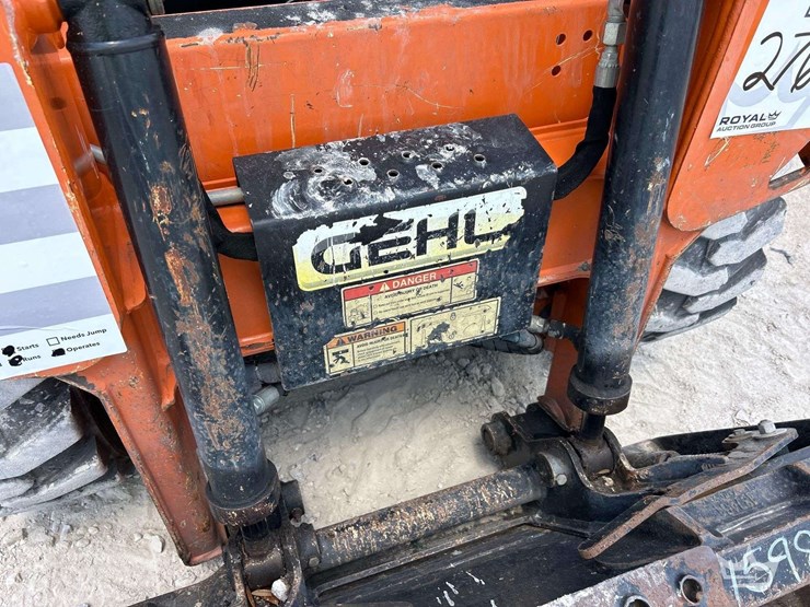 2020-gehl-r105-image-9