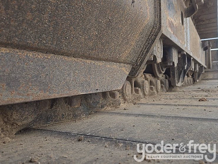 2019-caterpillar-336-image-13