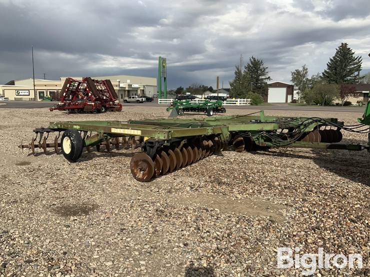 john-deere-331-image-3