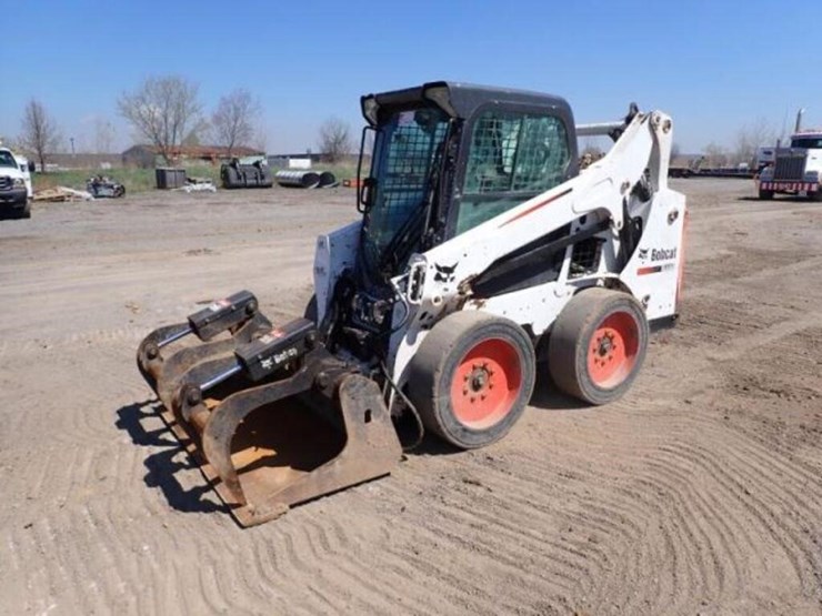 2014-bobcat-s590-image-1
