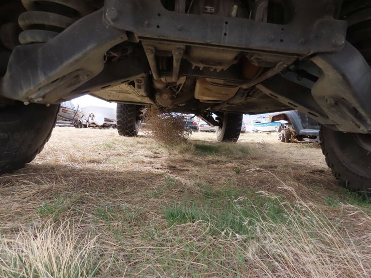 2009-am-general-humvee-4x4-image-17