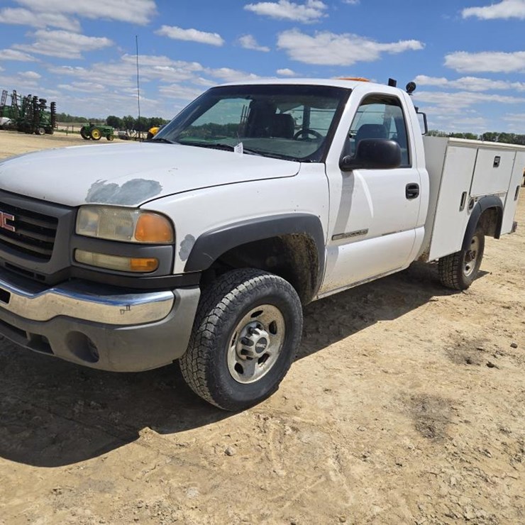 2006 GMC SIERRA 2500HD