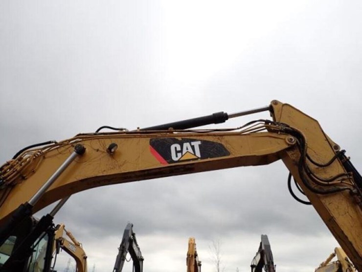 2013-caterpillar-321d-lcr-image-38