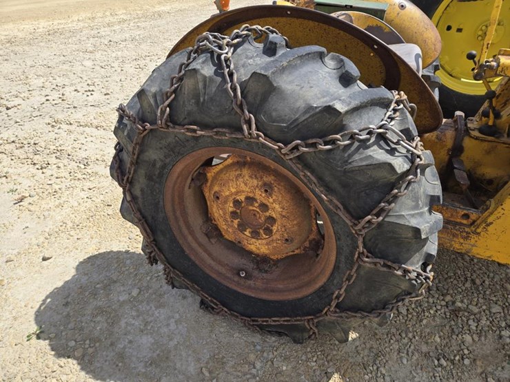 massey-ferguson-2135-image-14