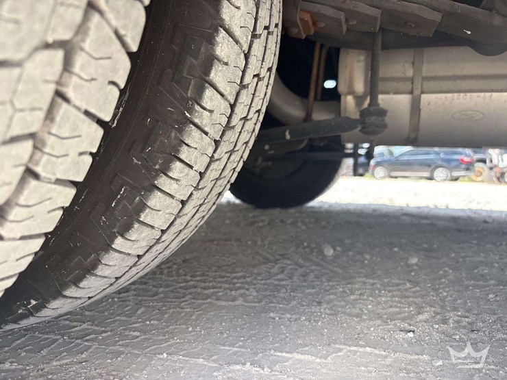2017-ford-e450-image-29