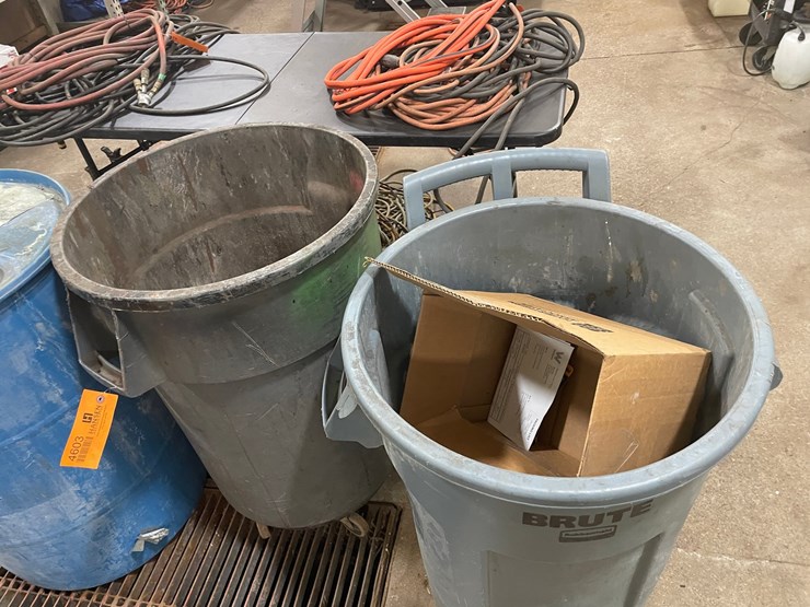 #4603-•-rolling-garbage-can-with-(2)-poly-barrels-image-3
