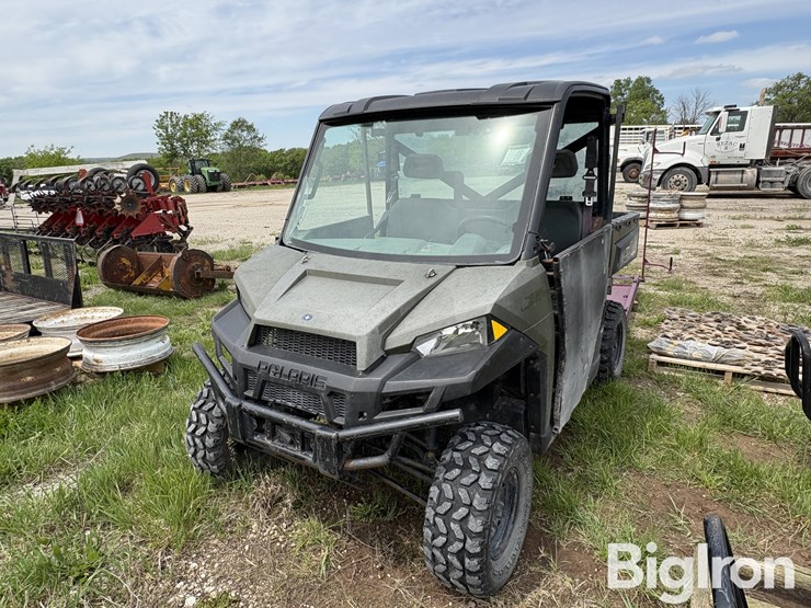 2015-polaris-ranger-570-image-1
