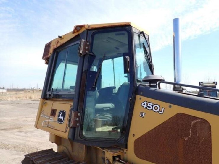 2005-deere-450j-lt-image-19