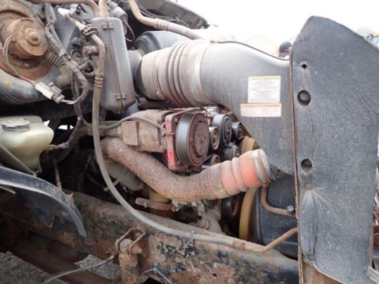 2006-ford-f650-xlt-image-29