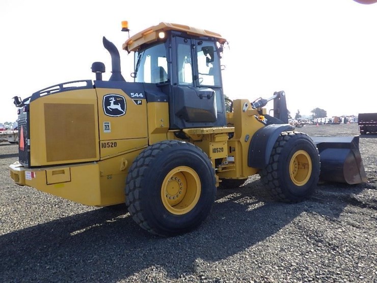 2023-john-deere-544-image-5