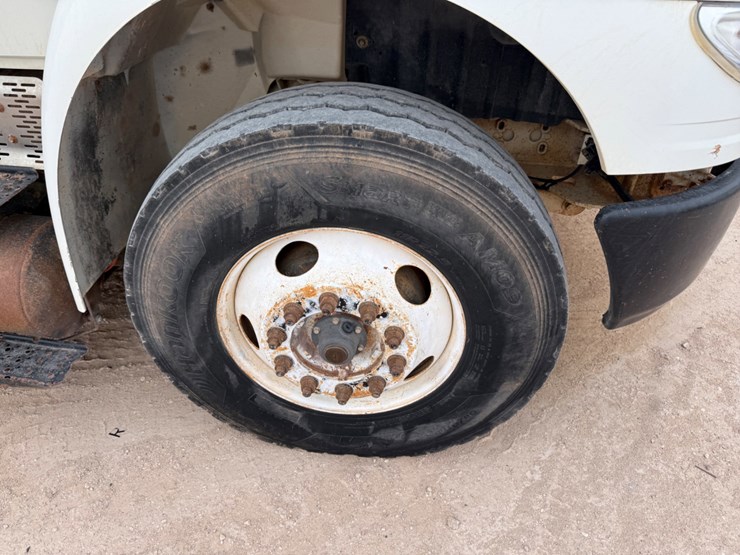 2015-international-durastar-4300-image-7
