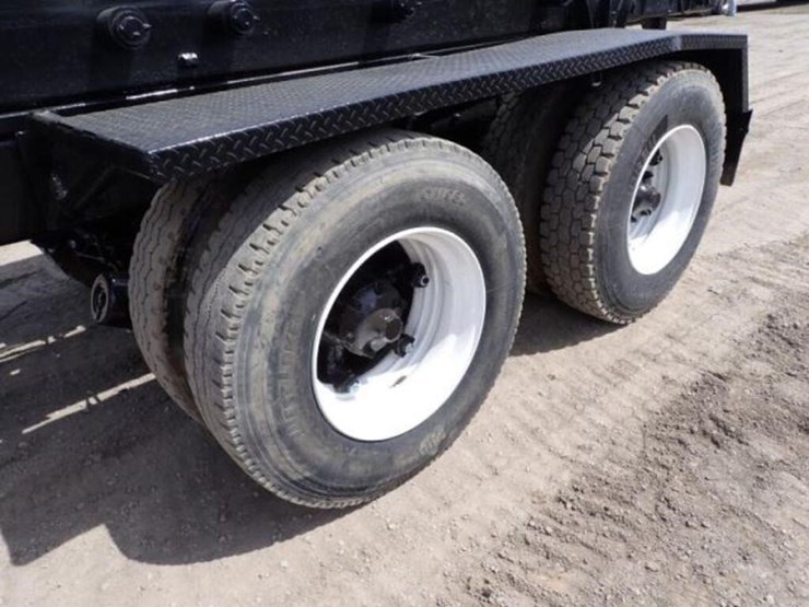 1993-mack-rd690s-image-44