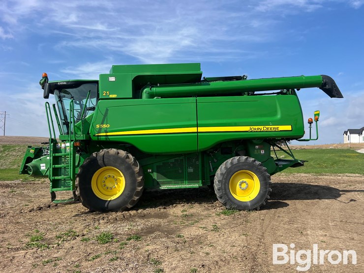 2012-john-deere-s550-image-8