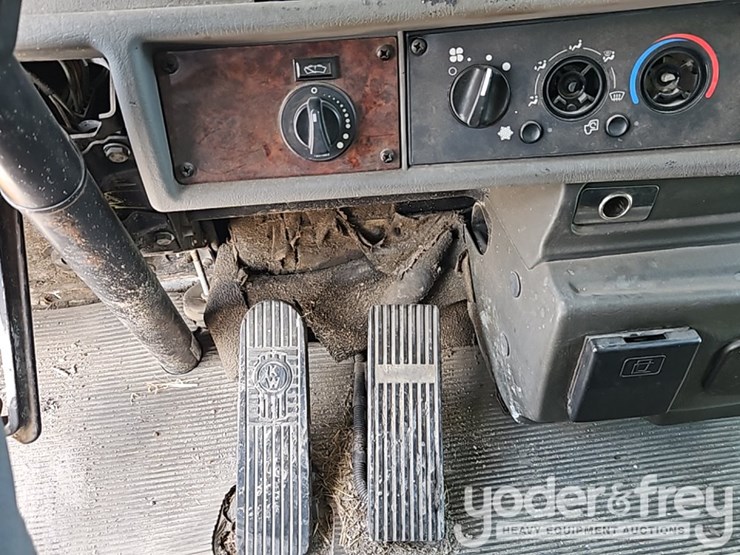 2007-caterpillar-c7-image-24