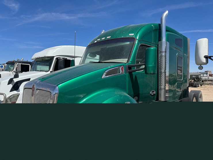 2018-kenworth-t680-image-1