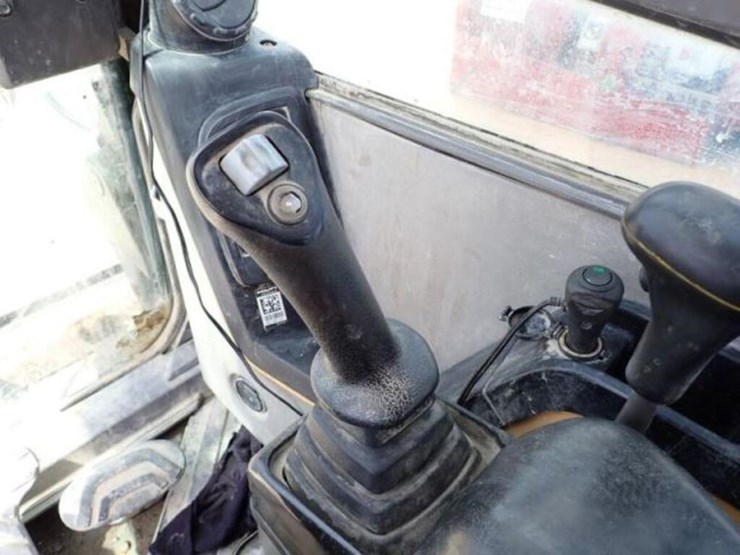 2015-volvo-ecr58d-image-12