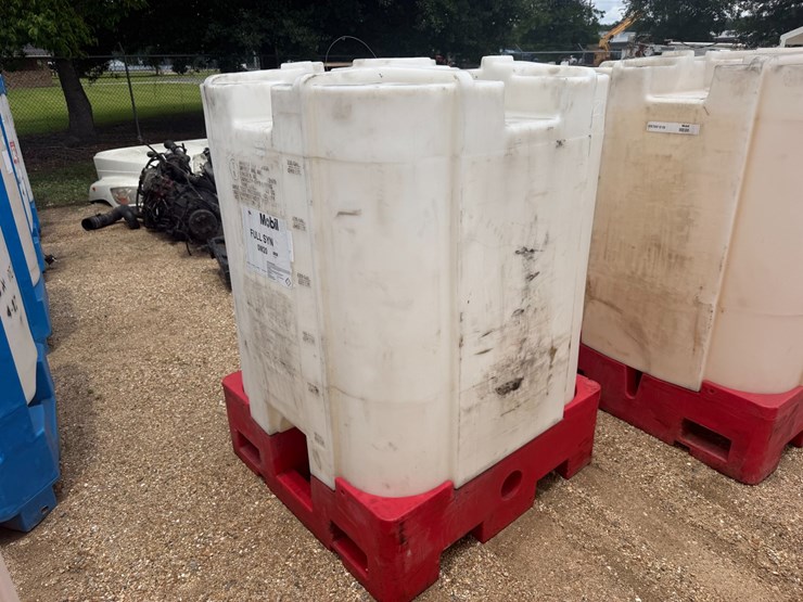 #1661-•-330-gallon-plastic-storage-oil-tank-image-2