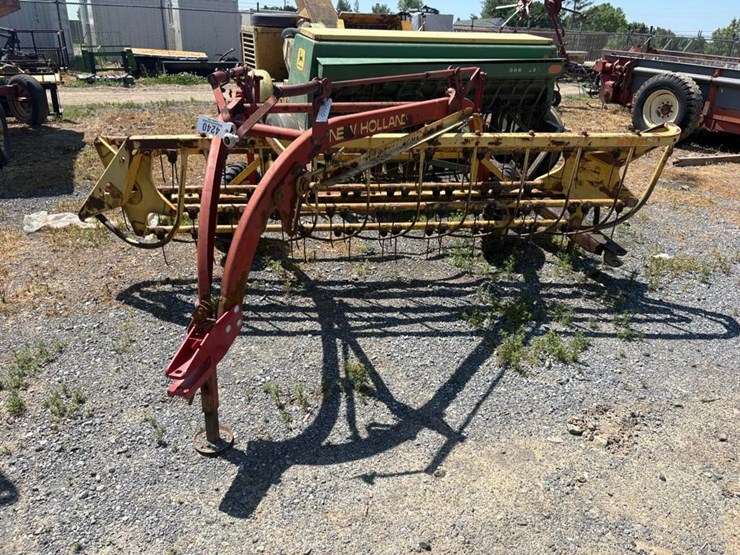 new-holland-256-image-2