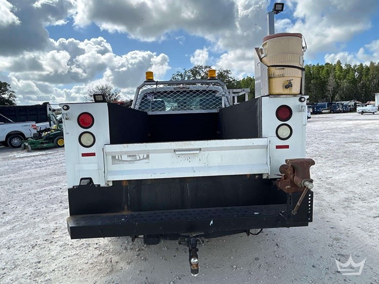 2016-ford-f350-image-17