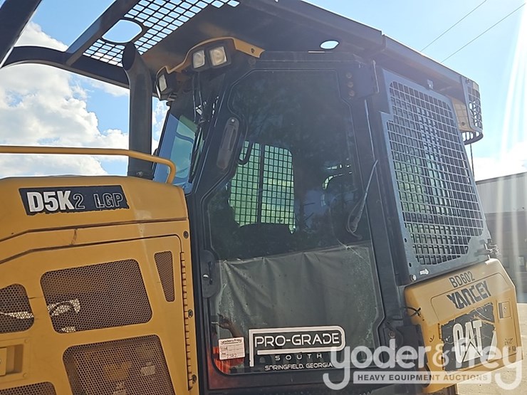 2016-caterpillar-d5k2-lgp-image-30