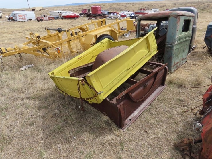 pair-of-ford-pickup-boxes-for-project-image-1