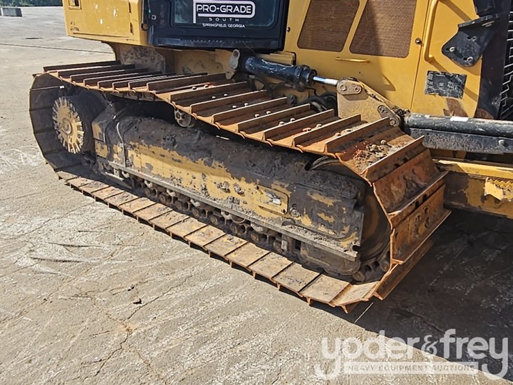 2016-caterpillar-d5k2-lgp-image-14