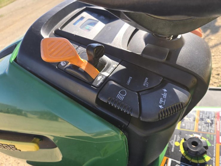 2006-john-deere-x540-image-13