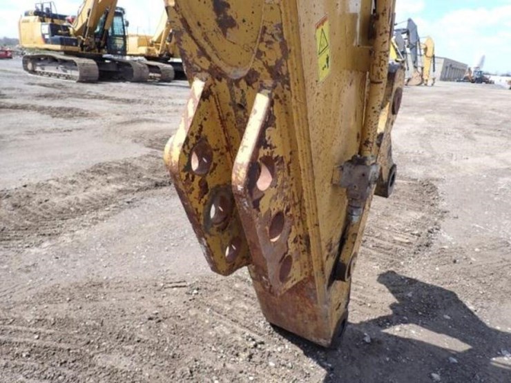 2016-caterpillar-336el-image-24