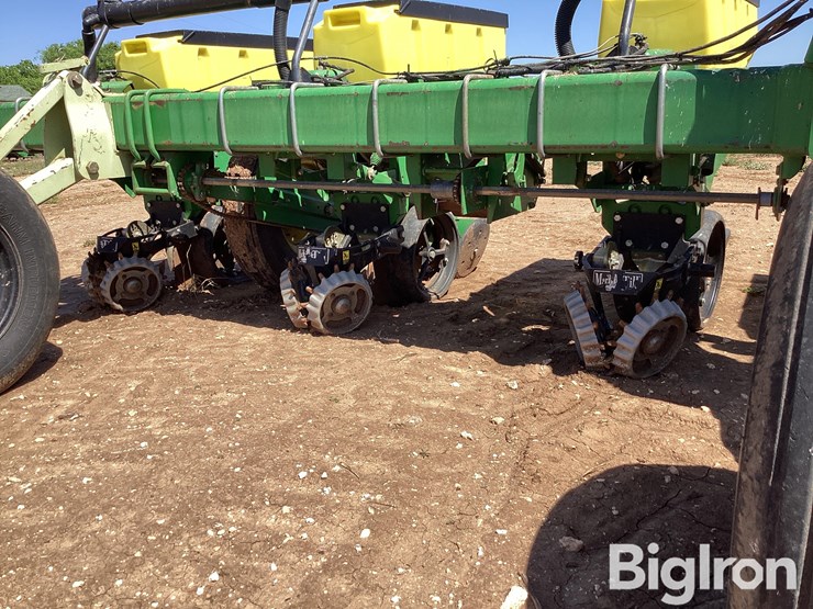 john-deere-1720-image-20