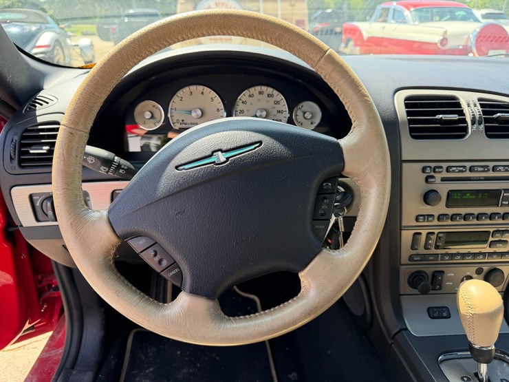 #47813-•-2004-ford-thunderbird-coupe-vin:-1fahp60a24y101242-image-67