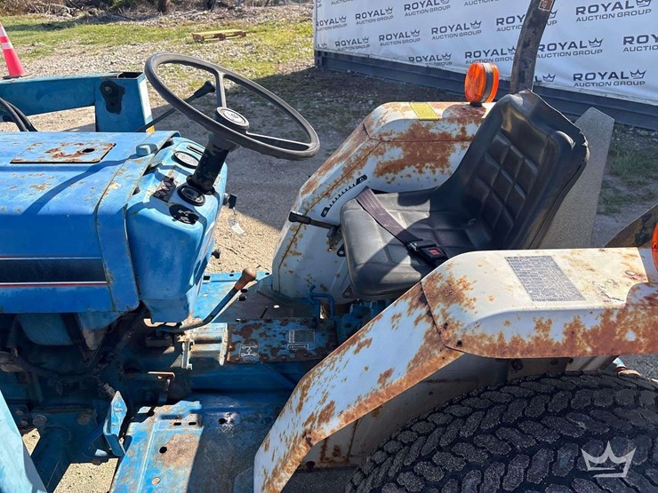 ford-tractor-image-6