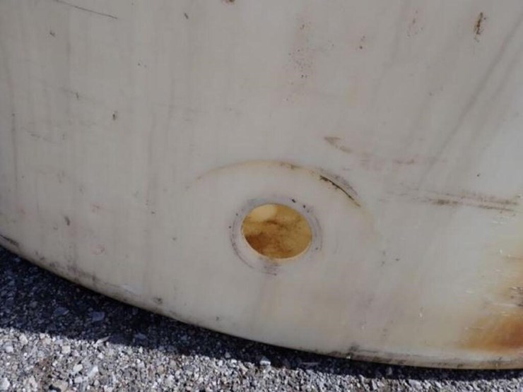 4,000-l-polyethylene-tank-image-6