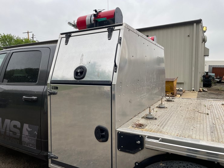 2019-dodge-ram-3500-image-15