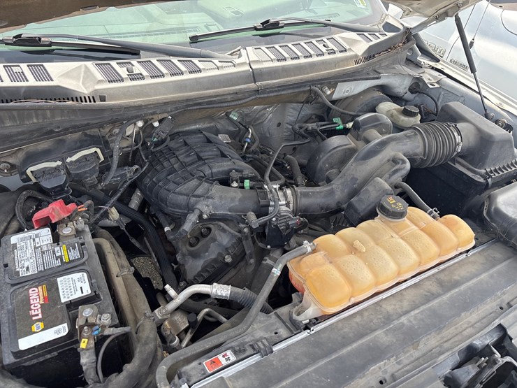2015-ford-f150-image-12