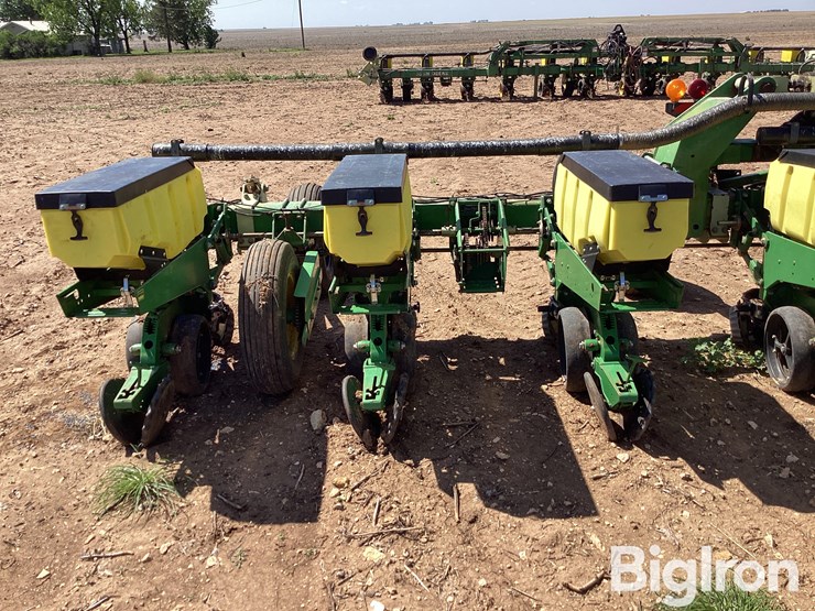 john-deere-1720-image-12