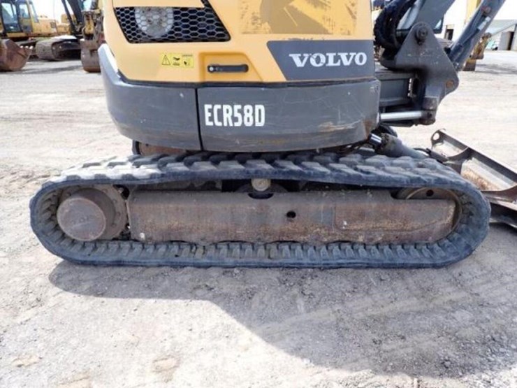 2015-volvo-ecr58d-image-56