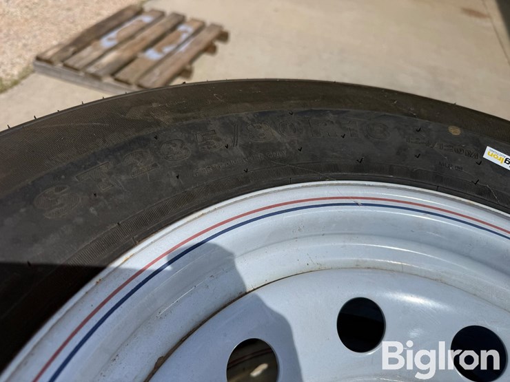 16”-mounted-trailer-tires-image-8