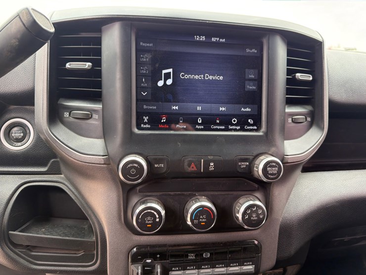 2021-dodge-ram-2500-image-10