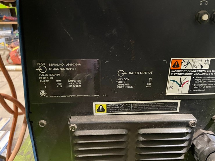 #4535-•-miller-xmt-304-cc/cv-welder-with-12rc-wire-feeder-and-accessories-image-10